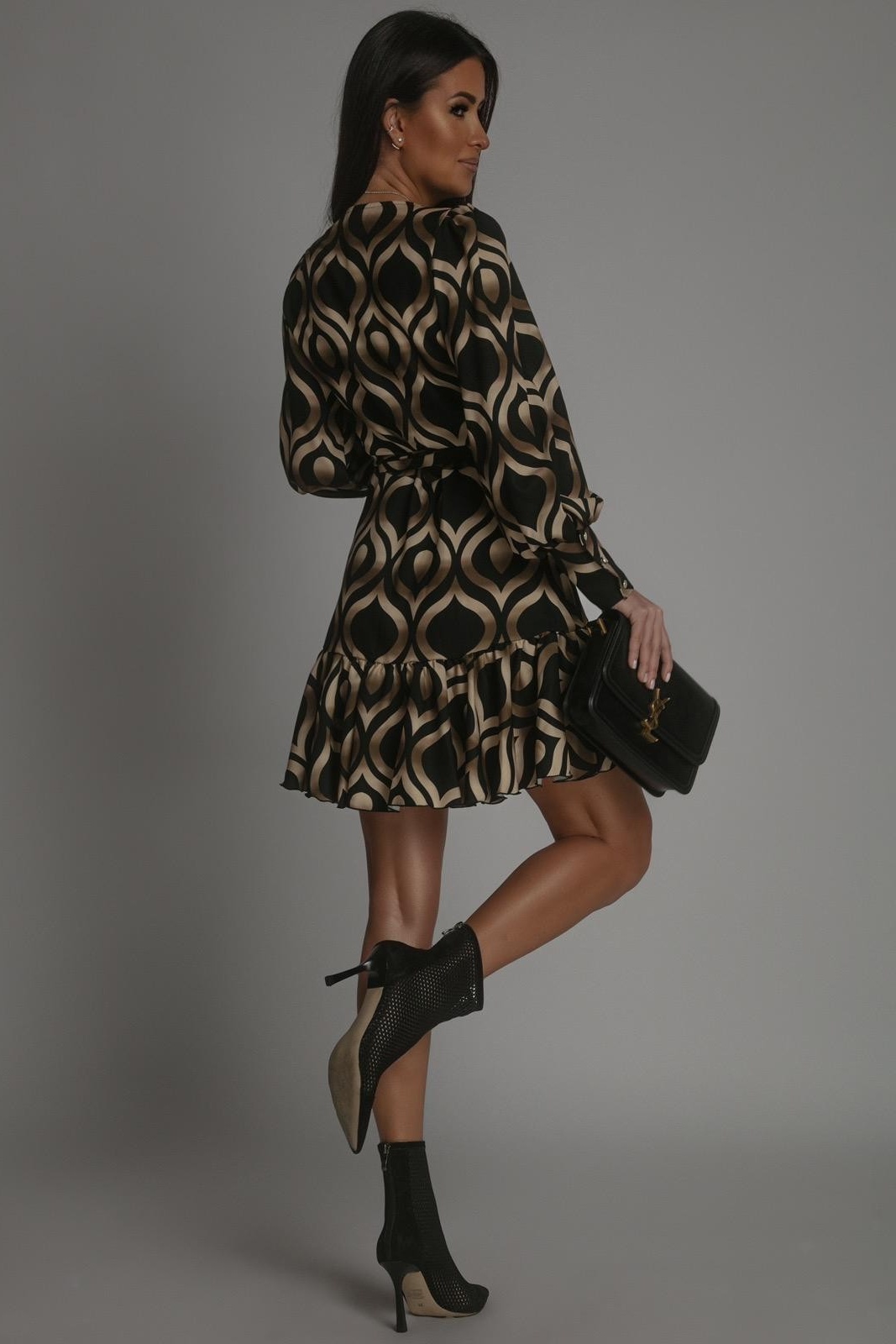 95d3819d43239872f50ababfadf76842