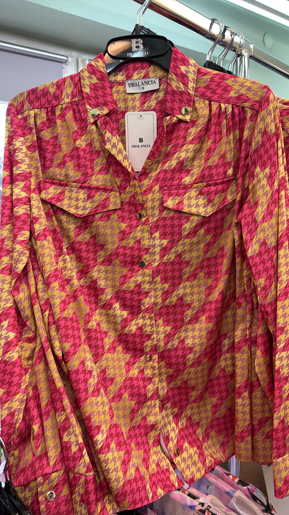 96b38fdde7e8e80bbca857a690322dc2